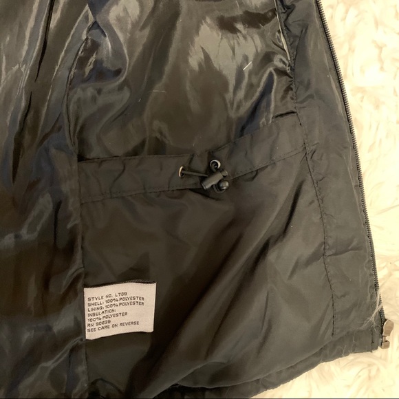 Black Vest - Picture 4 of 7